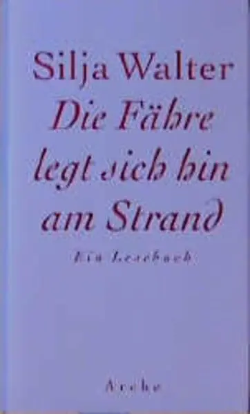 Die Fähre legt sich hin am Strand