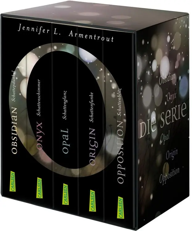 Obsidian: Alle fünf Bände im Schuber
Fantasy-Romance über eine große Liebe, die nicht von dieser Welt ist. Knisternd, dramatisch, gefährlich!