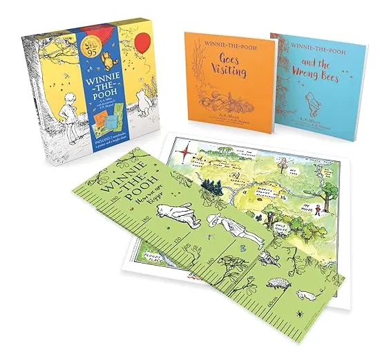 Winnie-the-Pooh: Gift Box (with 2x books, height chart & poster): Perfect for fans of Milne’s Classic Winnie-the-Pooh stories